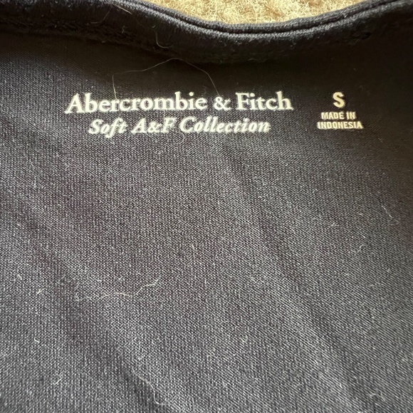 Top - Picture 2 of 3